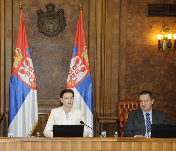 БЕЗ РАЗМИРИЦА ИЗМЕЂУ БРНАБИЋЕВЕ И ПОПОВИЋА: Тачка на сукоб око пута у ЕУ